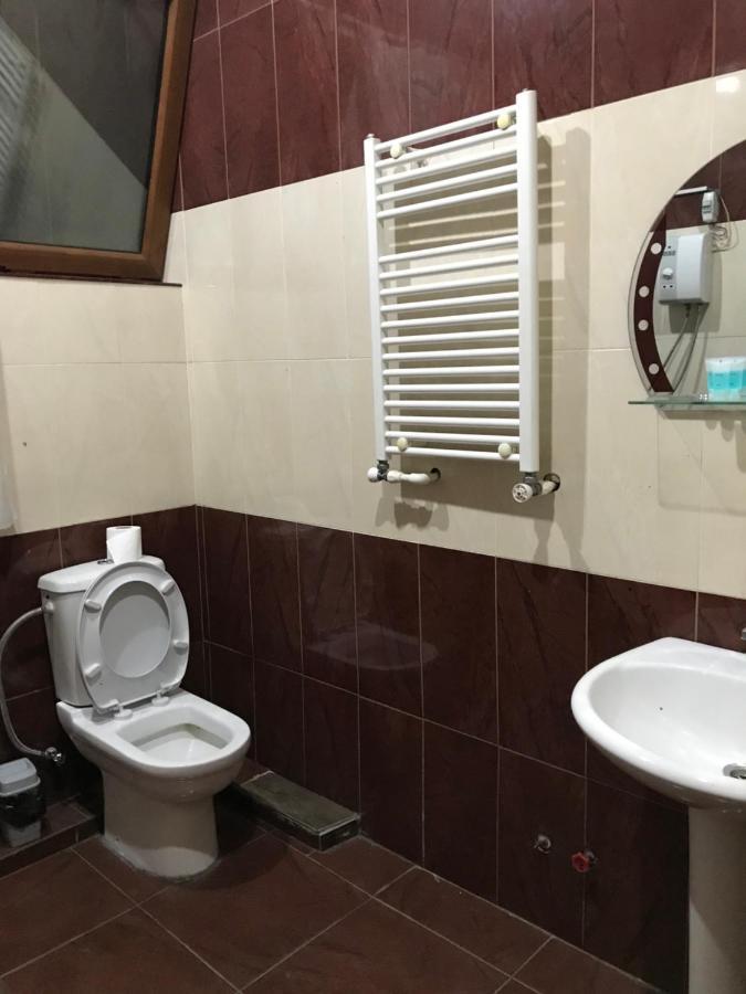Rostus Hotel Tbilisi Eksteriør billede