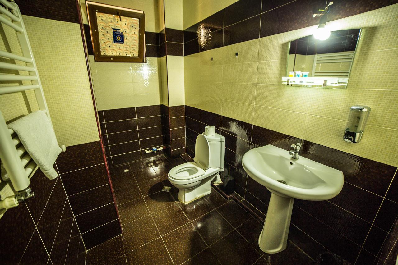 Rostus Hotel Tbilisi Eksteriør billede